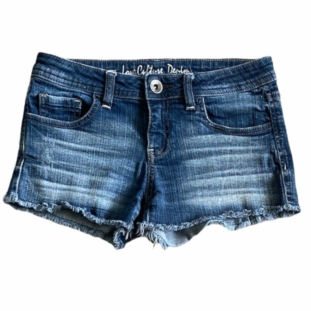 Love Culture Denim Distressed Frayed Jean Shorts